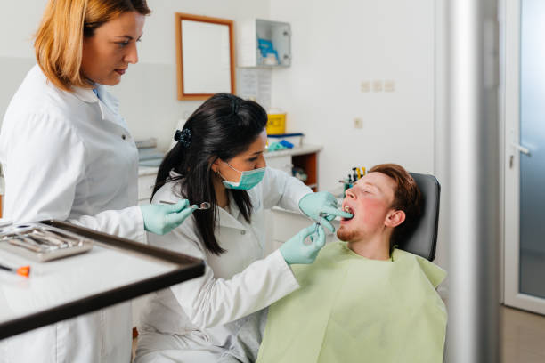 Best Weekend Emergency Dental Services in Dale, IN